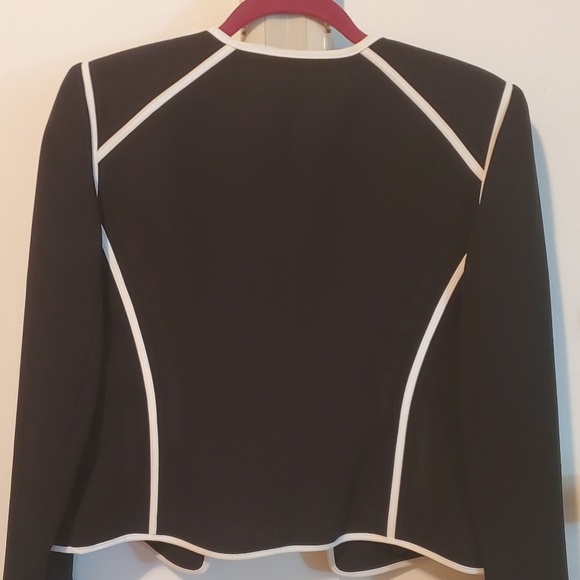 Jacket - Picture 3 of 4